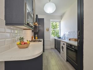 Kitchen- click for photo gallery